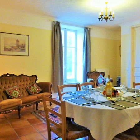 Chateau Du Fraissinet, 6 Gites Sleeping 2-8 Guests, Pool And River On Site La Tronche  Buitenkant foto
